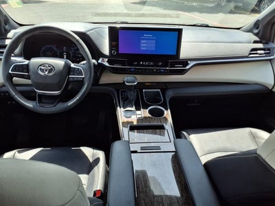 2025 Toyota Sienna Limited