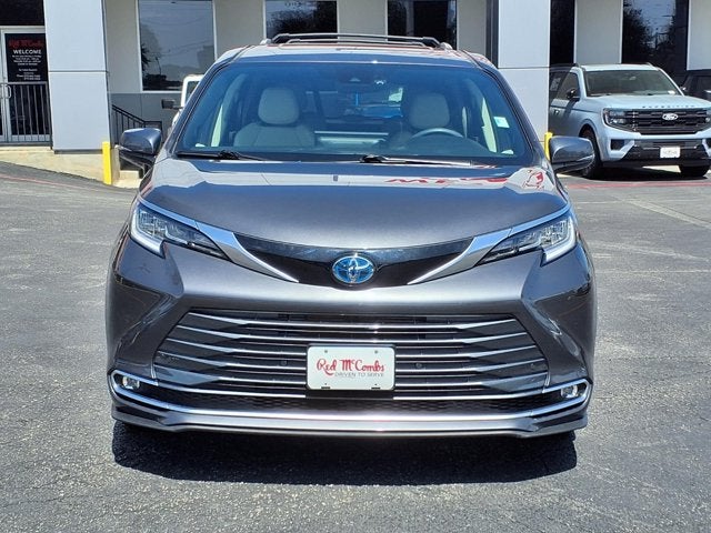 2025 Toyota Sienna Limited