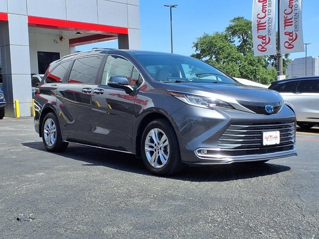 2025 Toyota Sienna Limited