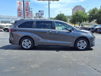 2025 Toyota Sienna Limited