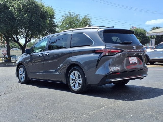 2025 Toyota Sienna Limited
