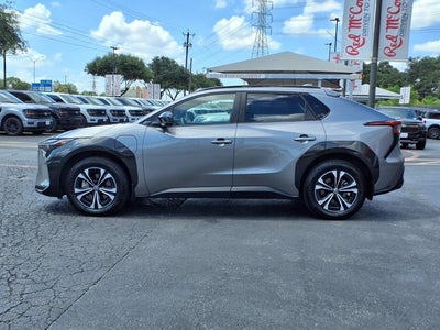 2024 Toyota bZ4X Limited