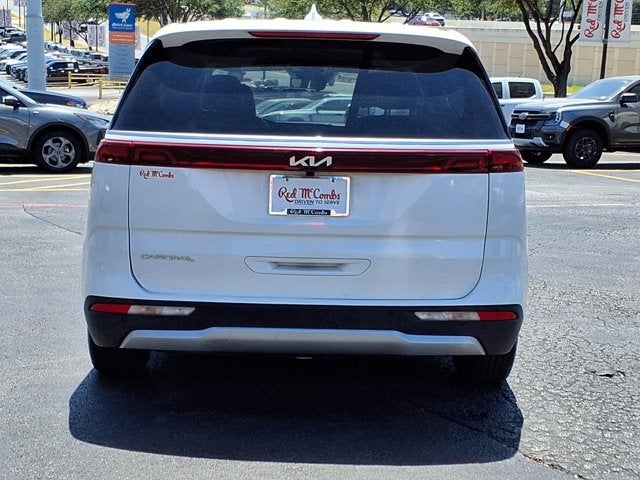 2023 Kia Carnival LX