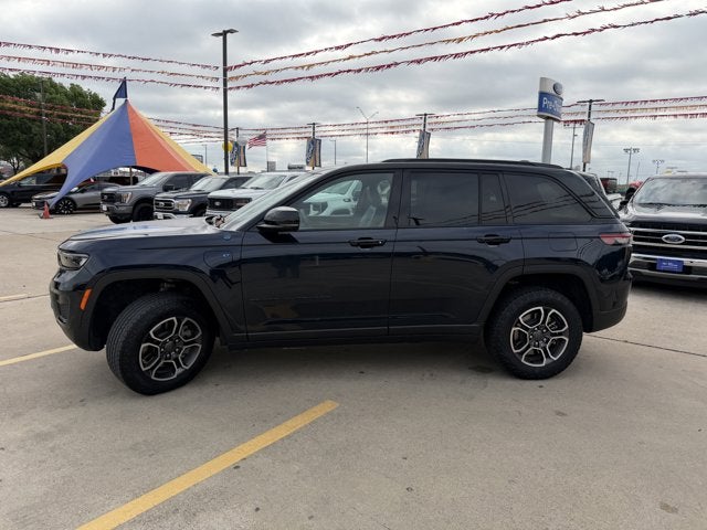 2022 Jeep Grand Cherokee 4xe Trailhawk