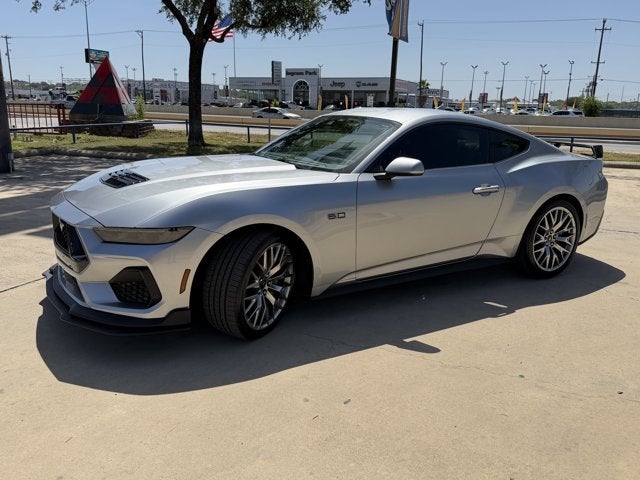 2025 Ford Mustang Base