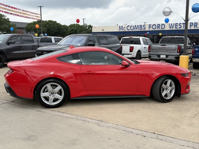 2026 Ford Mustang Base