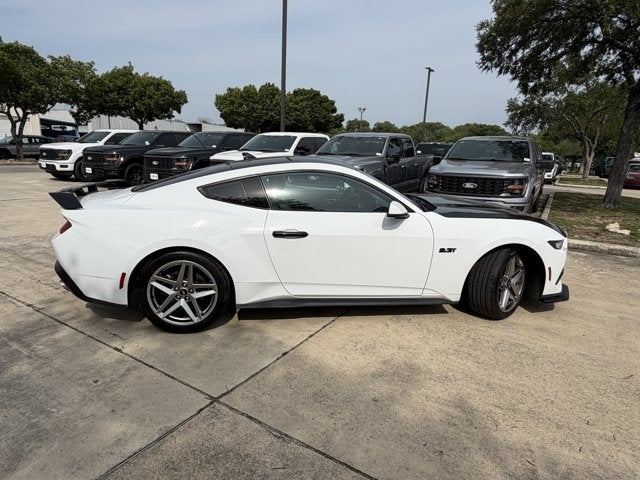 2024 Ford Mustang Base