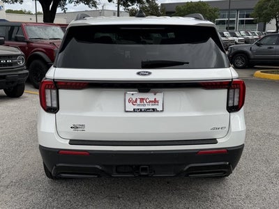 2025 Ford Explorer ST-Line