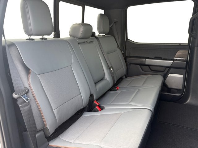 2024 Ford F-150 Lightning Lariat®