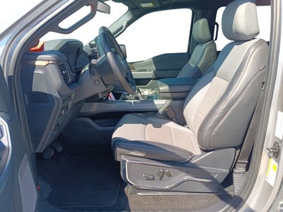 2023 Ford F-150 Lightning Lariat®