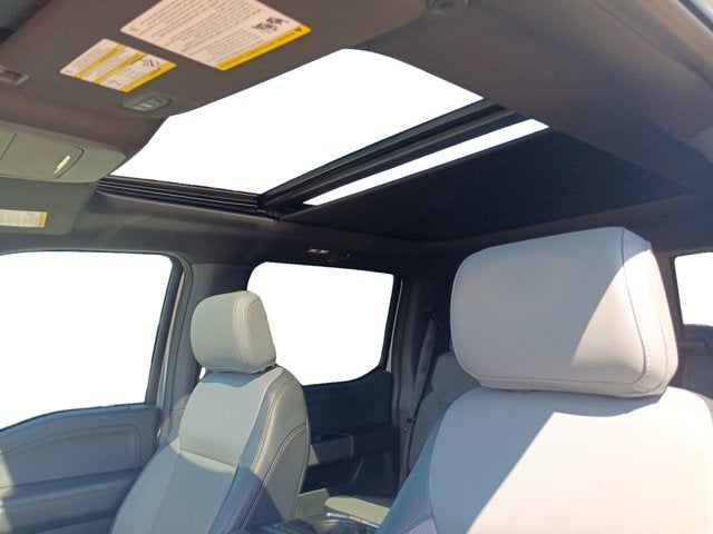 2023 Ford F-150 Lightning Lariat®