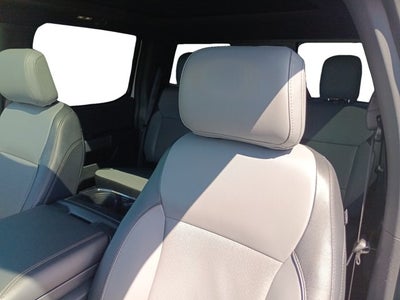 2023 Ford F-150 Lightning Lariat®