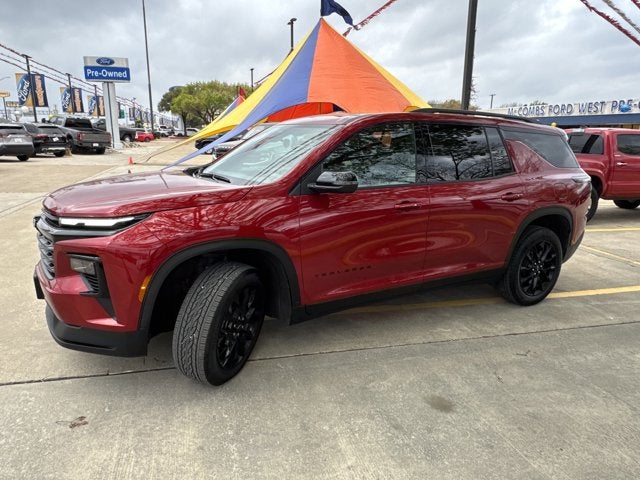 2025 Chevrolet Traverse FWD LT