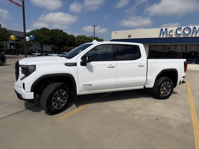 2025 GMC Sierra 1500 AT4