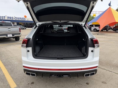 2024 Volkswagen Atlas Cross Sport 2.0T SEL Premium R-Line