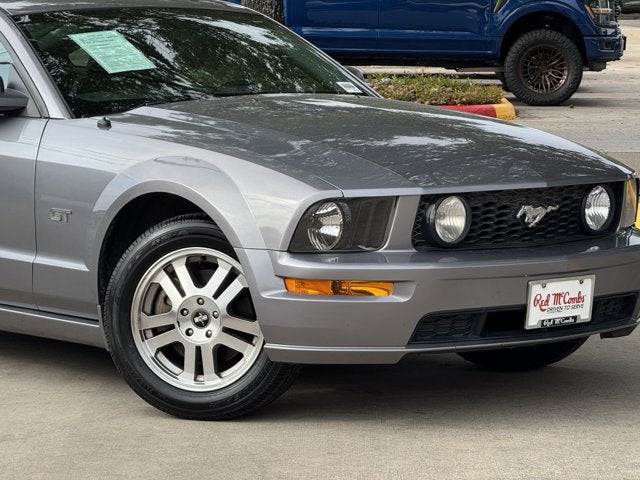 2006 Ford Mustang GT Deluxe