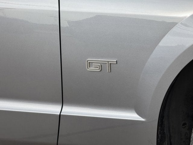 2006 Ford Mustang GT Deluxe