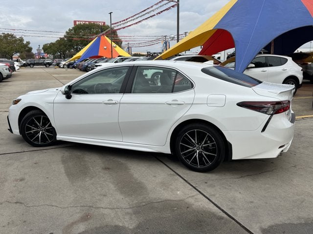 2024 Toyota Camry Hybrid SE
