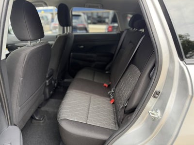2025 Mitsubishi Outlander Sport LE