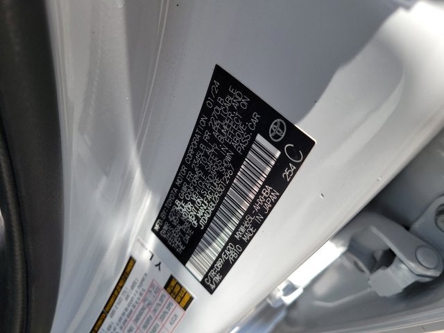 2024 Toyota Prius LE