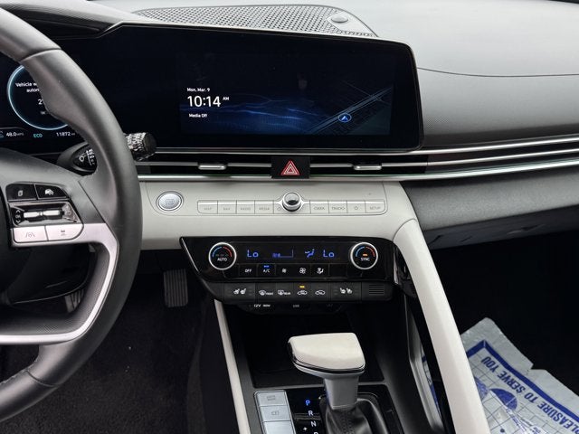 2025 Hyundai Elantra Hybrid Limited