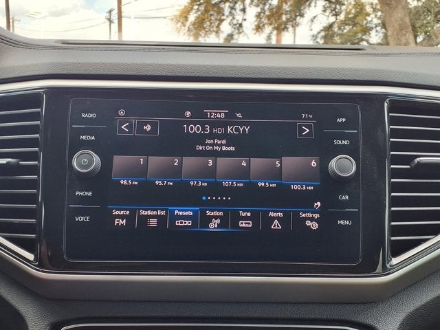 2022 Volkswagen Atlas Cross Sport 2.0T SE w/Technology