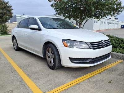 2013 Volkswagen Passat SE