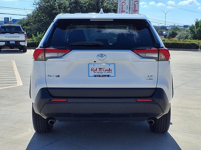 2025 Toyota RAV4 LE