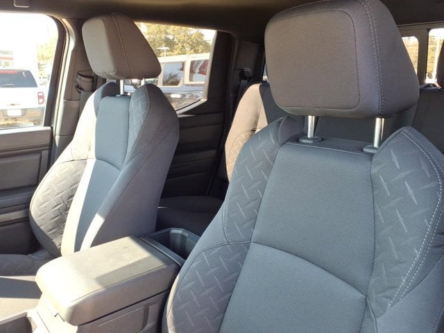 2025 Toyota Tacoma 4WD SR5