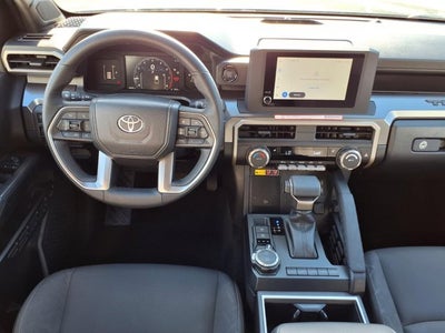 2025 Toyota Tacoma 4WD SR5