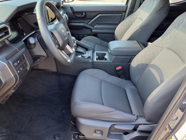 2025 Toyota Tacoma 4WD SR5