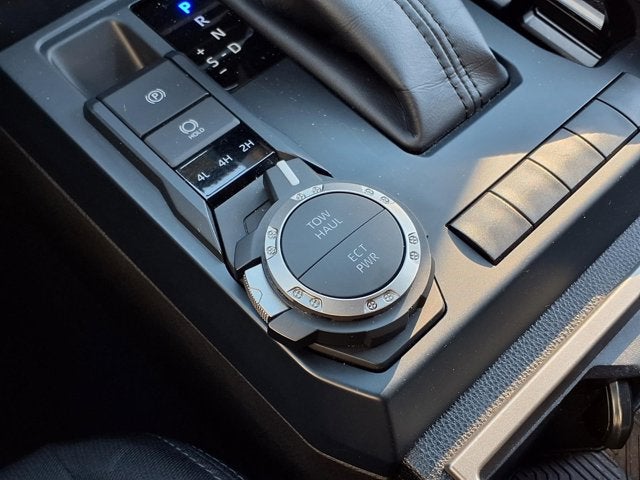 2025 Toyota Tacoma 4WD SR5