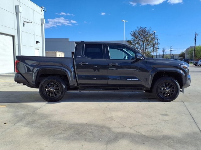 2025 Toyota Tacoma 4WD SR5