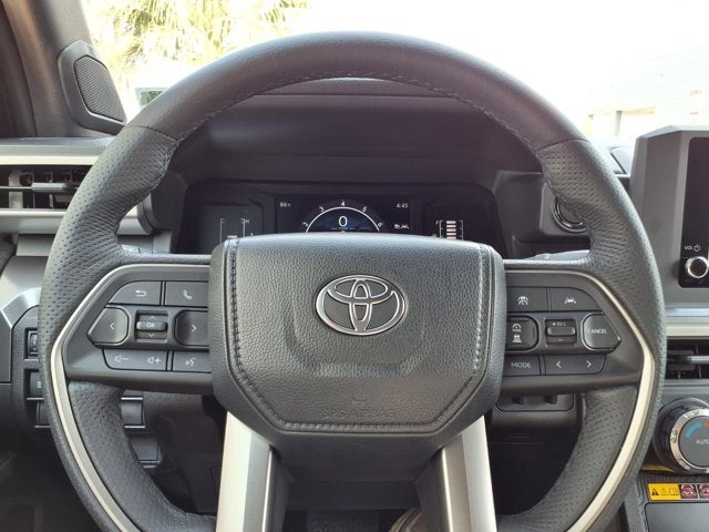 2025 Toyota Tacoma 4WD SR5