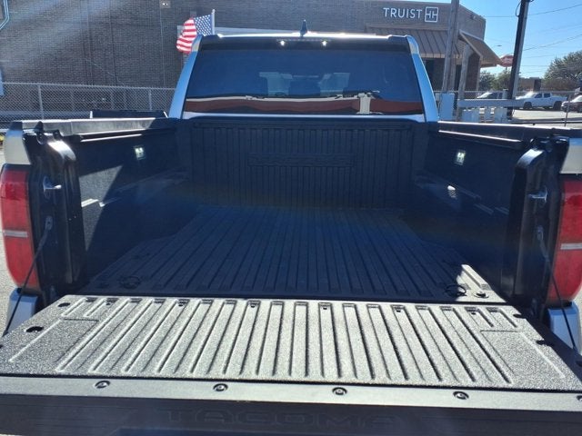 2025 Toyota Tacoma 4WD SR5