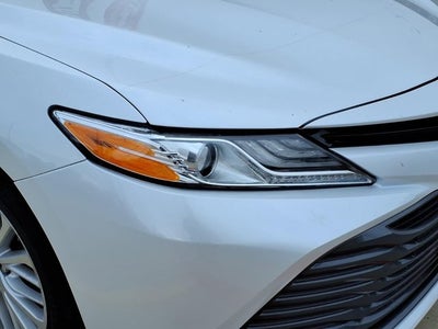 2020 Toyota Camry Hybrid XLE