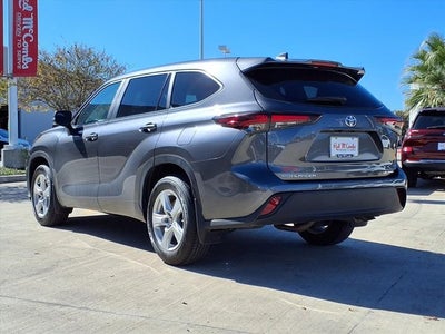 2024 Toyota Highlander LE