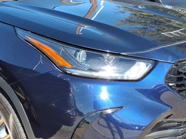 2025 Toyota Highlander LE