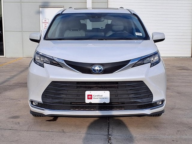 2023 Toyota Sienna XLE