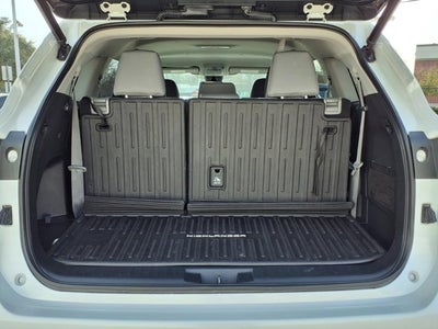 2022 Toyota Highlander LE