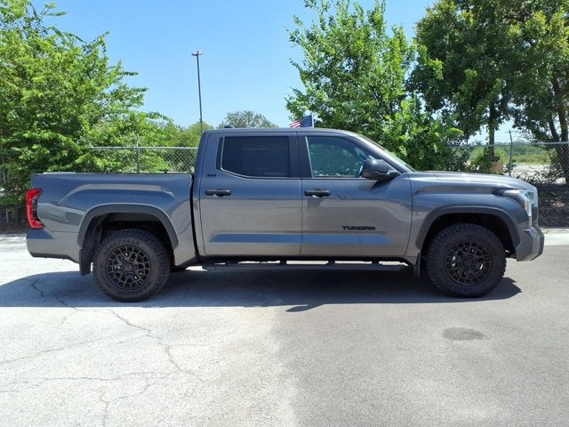 2025 Toyota Tundra 4WD SR5