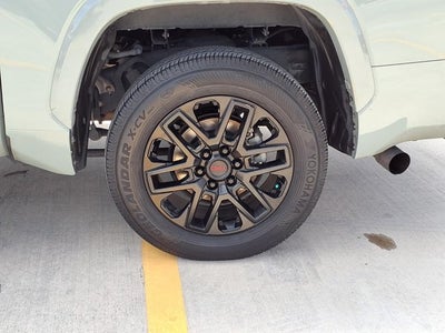 2023 Toyota Tundra 4WD SR5
