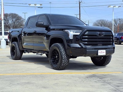 2024 Toyota Tundra 4WD SR5