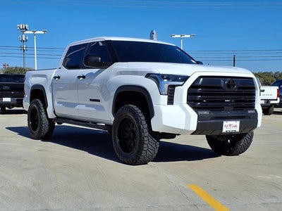 2025 Toyota Tundra 4WD SR5