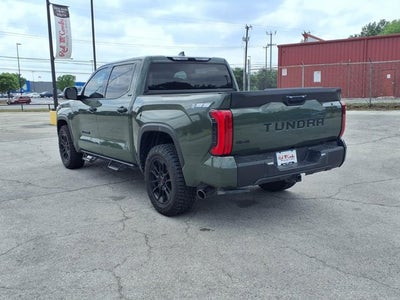 2023 Toyota Tundra 4WD SR5