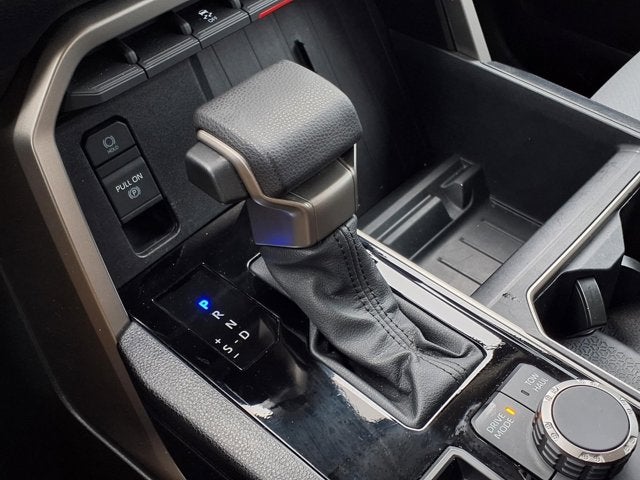 2023 Toyota Tundra 4WD SR5