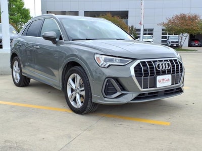 2020 Audi Q3 S line Prestige