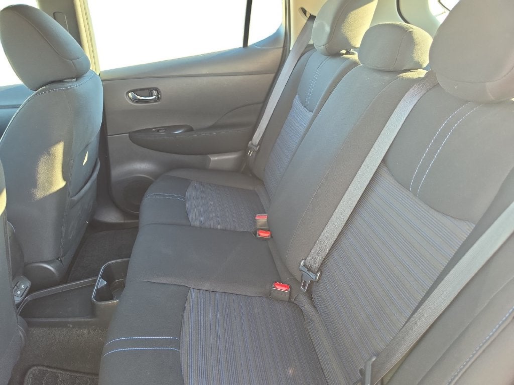 2025 Nissan Leaf S