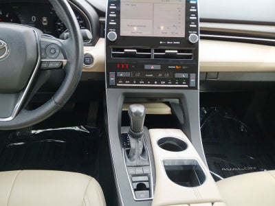 2021 Toyota Avalon XLE
