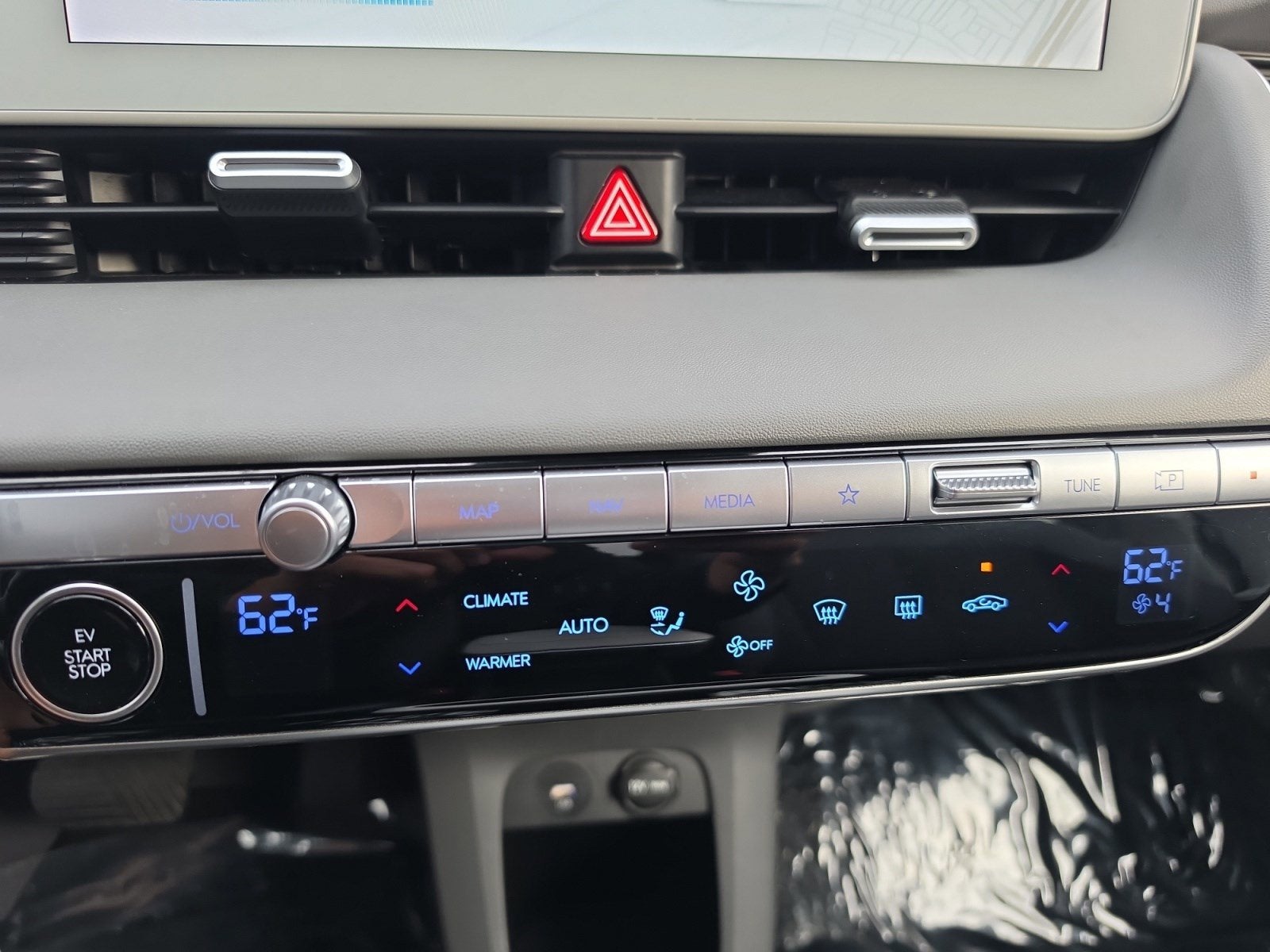 2024 Hyundai IONIQ 5 SE
